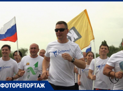 А глава района бежит? К Дню России все бегут!