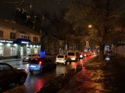 Девятибалльные пробки застопорили воронежцев после работы 