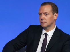 «Войной свиней у корыта» назвал Дмитрий Медведев крушение Ил-76 из-за ракет ВСУ