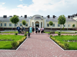 Владимир Путин в пансионате «Каширский» пообщался со стариками