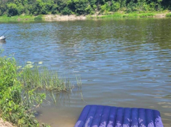 Ребенок упал с надувного матраса и утонул на реке Дон в Воронежской области 