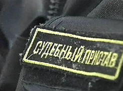 В Воронеже замначальника районного отдела судебных приставов требовал с подчиненных откаты