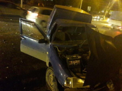 У моста ВОГРЕС в Воронеже столкнулись 6 автомобилей: есть жертвы