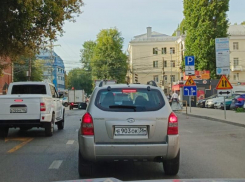 Опасный перекресток появился в Воронеже после введения новой схемы движения