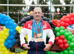 Икона прыжков в воду Дмитрий Саутин отмечает 48-й день рождения в Воронеже