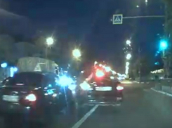 Нелепое столкновение года прославило воронежского водителя 