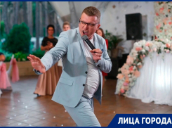 Жесткий розыгрыш от начальства, проблема КВН и сериал мечты: как Сергей Бабкин влюбился в юмор в Воронеже