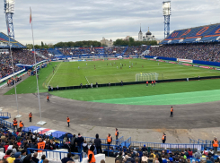 Первую ошеломительную победу одержал воронежский «Факел» в РПЛ в матче с «Локомотивом»