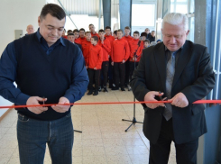 В Богучаре спортивный комплекс с бассейном открыли после капитального ремонта (ФОТО)