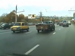 Преступление и наказание вычурной «шестерки» показали на воронежском мосту