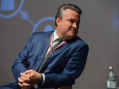 Мэр Кстенин убежал от неудобных вопросов журналиста в Воронеже