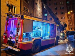 19 человек спасли из многоэтажного дома в Воронеже 