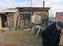  СК проверит условия проживания пожилого погорельца в самодельном шалаше под Воронежем 