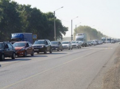 Дорогу в обход села Лосево в Воронежской области хотят проложить на год раньше срока