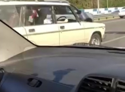 Уникальную модель ВАЗ-2104 сняли на видео в Воронеже