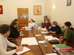 Мэр Вадим Кстенин пригрозил проблемами безмасочникам в Воронеже