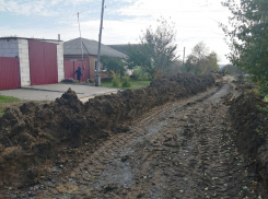 Коммунальщики «убили» дорогу в Воронежской области 