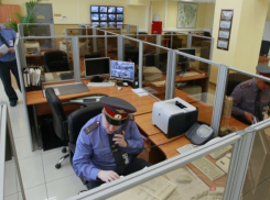 В Воронеже мужчина, незаконно торговавший алкоголем, пытался подкупить полицейского