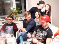 Воронежцы заполонили соцсети веселыми фотографиями с Нового года