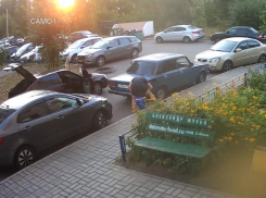 Преступление под прикрытием медицинских масок попало на видео в Воронеже, пока все спали