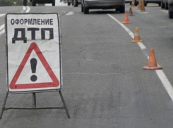 В Воронежской области от удара с автобусом «десятку» отбросило на «Ауди-100»: водитель погиб