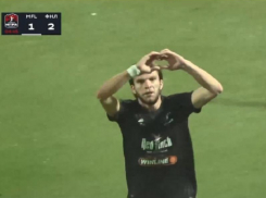 Появилось видео гола и паса полузащитника воронежского «Факела» в игре сборных ФНЛ и Медиалиги