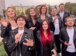 Шоумен Миша Гребенщиков жёстко разнёс песню воронежского хора ко Дню города