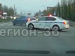 Момент аварии с патрульной машиной ГИБДД попал на видео в Воронеже
