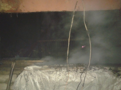 В Воронежской области на пожаре сгорели два скутера