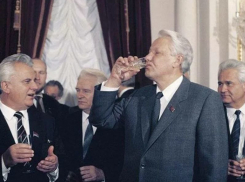 Какое будущее рисовали в Воронеже после Беловежских соглашений