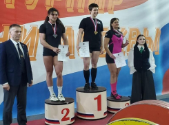 Супер-мама из Воронежа стала лучшей пауэрлифтершей за 8 месяцев после родов