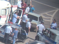 В Воронеже возбуждено уголовное дело в отношении полицейского, подравшегося с водителями