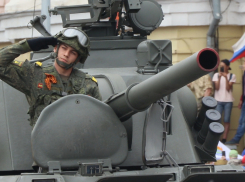 Демонстрация образцов военной техники в майские праздники обойдется мэрии Воронежа в 1,6 млн