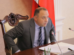 Первый министр Виталий Шабалатов не хочет платить за лихую езду