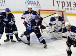 Воронежский «Буран» проиграл клубу «Саров» со счетом 2:3