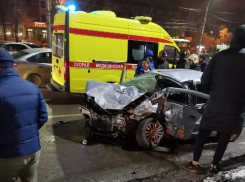 Четыре человека погибли в массовом ДТП ночью в Воронеже