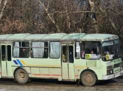 Маршрутка зажала ногу жительнице Воронежа и протащила ее по земле