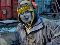 Воронежский мастер-древопил свою Алёнку «запилил»