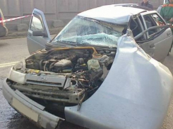 В Воронеже при столкновении 4 автомобилей пострадал водитель легковушки (ВИДЕО)