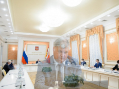 Дух губернатора Гусева цепляется за работу, пока тело набирается сил	