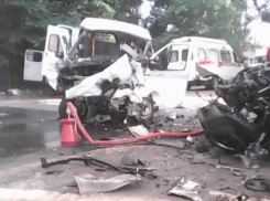 Пострадавшие в жуткой автокатострофе под Воронежем до сих пор находятся в реанимации