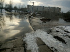 Под Воронежем женщина едва не утонула в канализационной луже