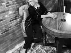 Королева Кристина из Воронежа сравнила россиян со злыми собаками 