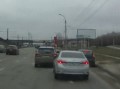 Воронежец на глазах сотрудников ГИБДД устроил аварию и скрылся 