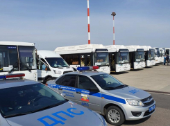  В Воронеже приземлился самолет с вывезенными из Таиланда туристами