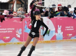 На площади Ленина в Воронеже рабочие начали разбирать катки