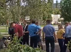 Опубликовано видео с места ЧП у школы N85 в Воронеже