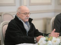 “Вы хотите, чтобы я туда попал”: Михалков прокомментировал слухи о госпитализации после посещения Воронежа