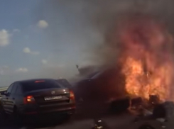 Момент ДТП с 34 машинами на трассе М4 «Дон» попал на видео