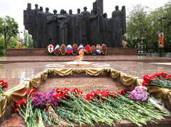 Вечный огонь вернулся на обновленную площадь Победы в Воронеже